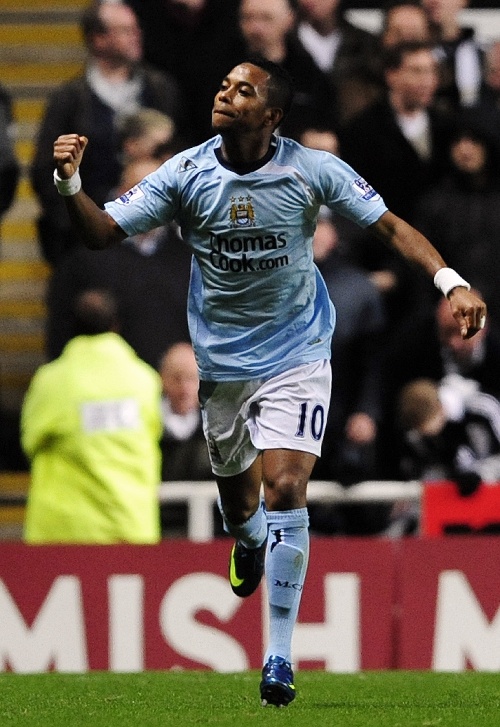 亚冠二级前瞻：万隆平局即可出线，曼谷联提前挺进淘汰赛（亚冠二级展望：万隆握平出线主动，曼谷联已锁定淘汰赛席位）