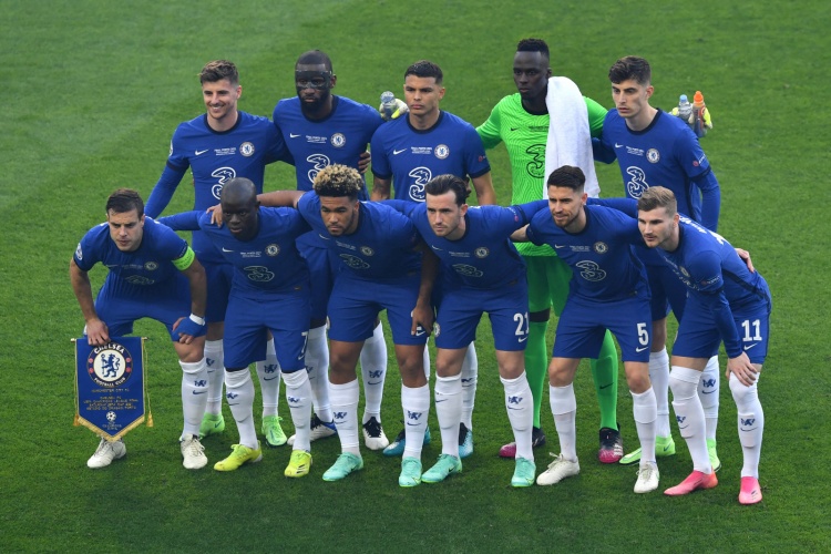 donk：chopper发高烧回合间只能闭眼休息，他真的燃尽了