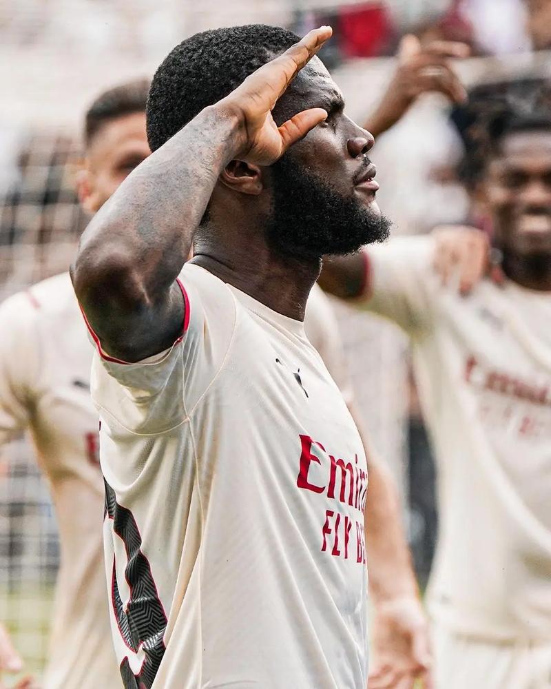 里程碑！保罗成历史唯一20000分12000助6000板球员