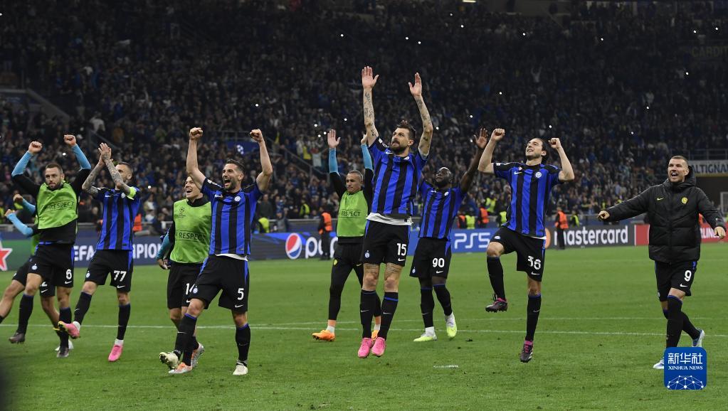 阿尔巴&布斯克茨退役！巴萨官方送上祝福！