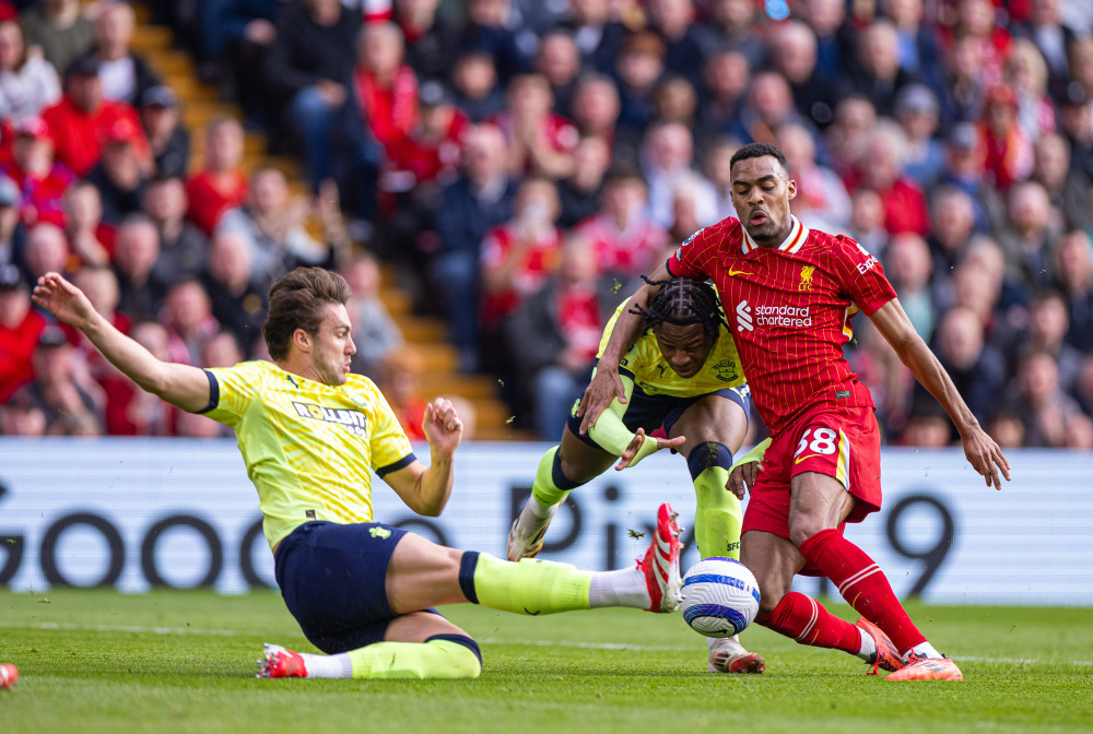 法尔克：于帕优先考虑与拜仁续约，也会考虑巴黎和皇马