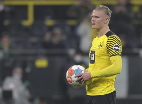 球员暖心动作感动全场