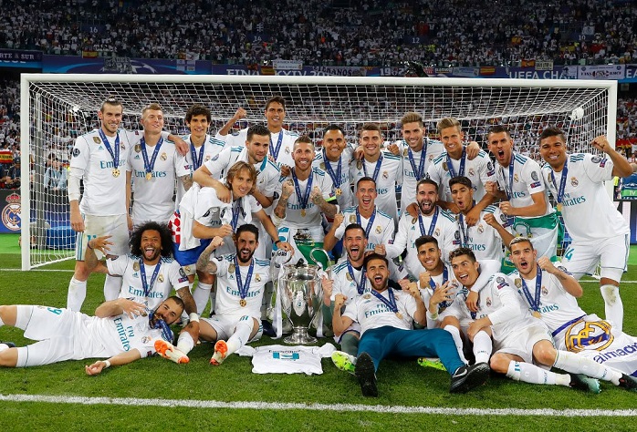 曼联陷入困境，阿莫林嘲笑梅努问题引发球迷怒火