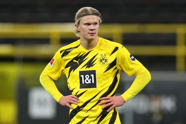 离谱！因内裤颜色与裁判发生争吵，印度球队果阿队长赛前染红