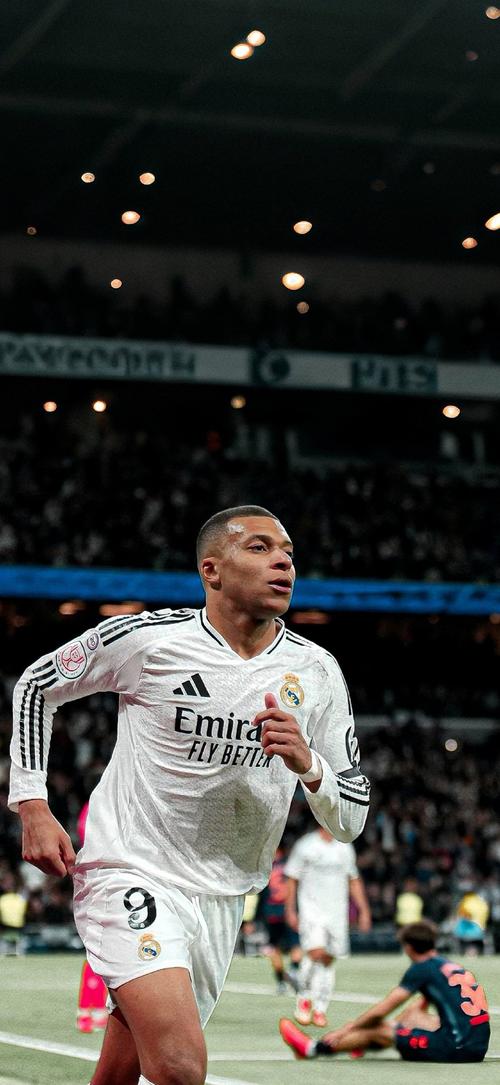 NBA：湖人遭遇惨败 浓眉受困犯规困扰