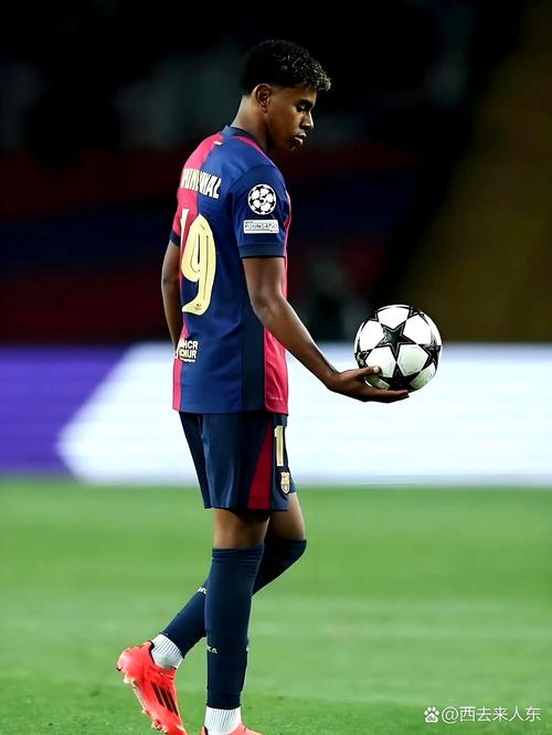 杰伦·约翰逊本赛季4次三双追平队史纪录，生涯6次排队史第二