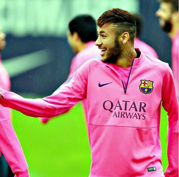 郭艾伦斩获MVP，终于圆梦，球迷释然