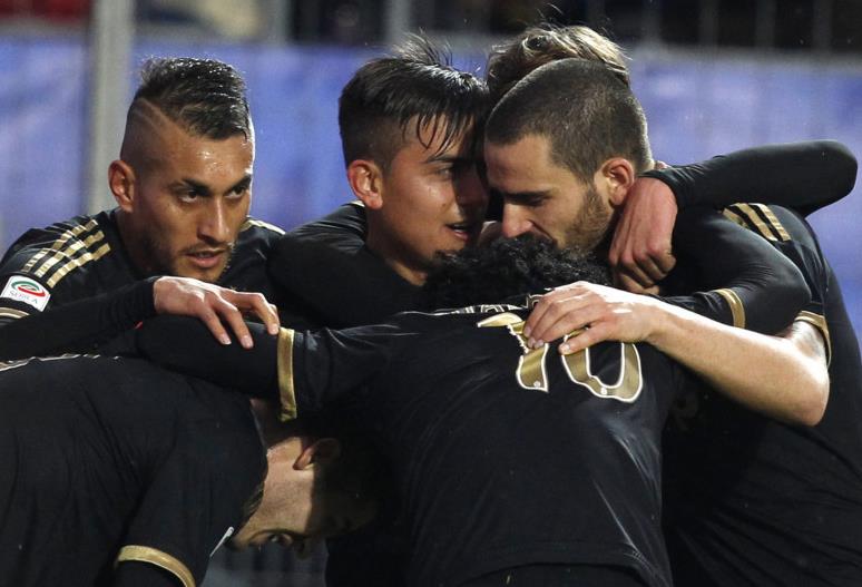 足球报：国安亚冠出局后，有球迷退了足协杯决赛的门票与酒店