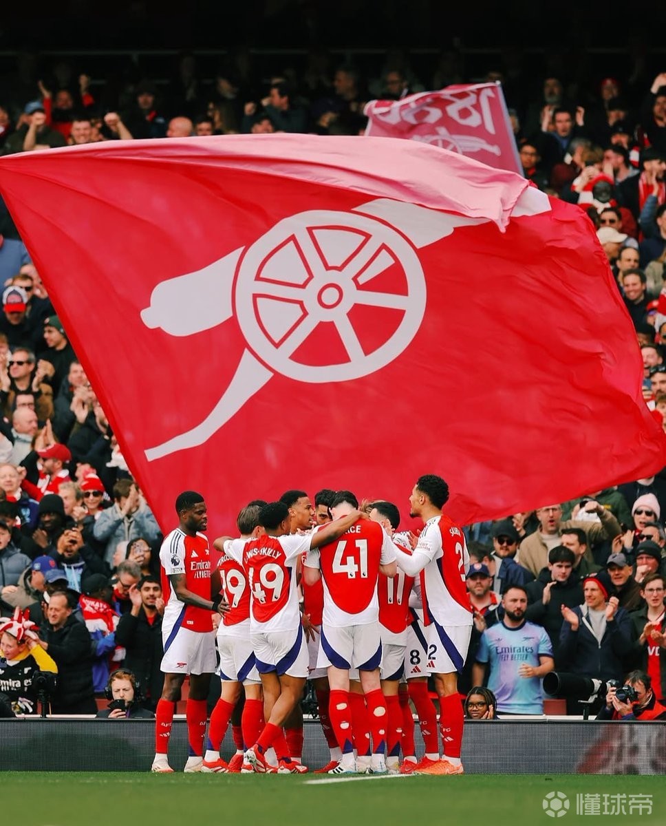 38岁后单赛季为意甲升班马攻入至少4球，瓦尔迪是历史第二人（瓦尔迪成史上第二位38岁后单季为意甲升班马攻入至少4球的球员）