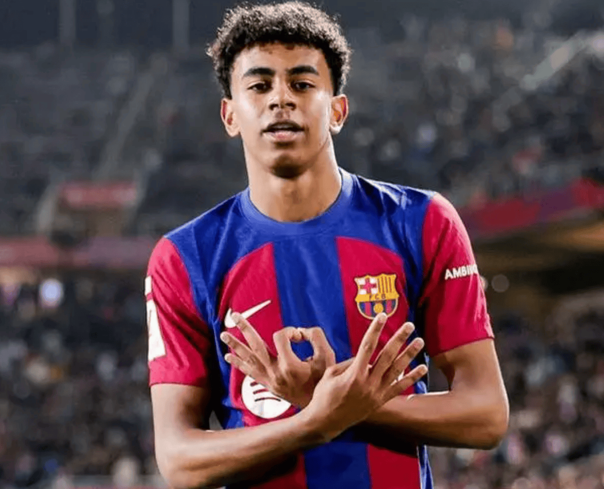 北京时间12月10日凌晨04：00，2025-26赛季欧冠联赛阶段第6轮。（2025-26赛季欧冠第六轮：北京时间12月10日凌晨04：00开赛）