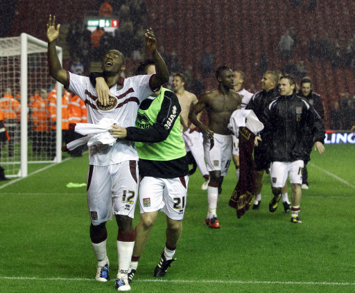 梁靖崑三战松岛辉空，中日乒坛新星对决折射国乒隐忧