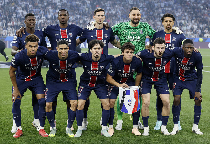 队报：法国队世界杯26人大名单已经确定16人，竞争很激烈