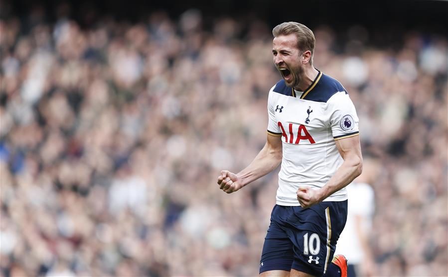 欧联6-0，31岁拜仁旧将大发神威：独中三元，法甲7冠王拒绝2连败（欧联6-0大捷，31岁拜仁旧将戴帽发威，法甲七冠王拒绝两连败）