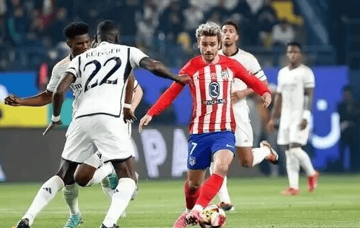 开场前8投全丢！马刺迅速回暖半场轰下77分创赛季新高